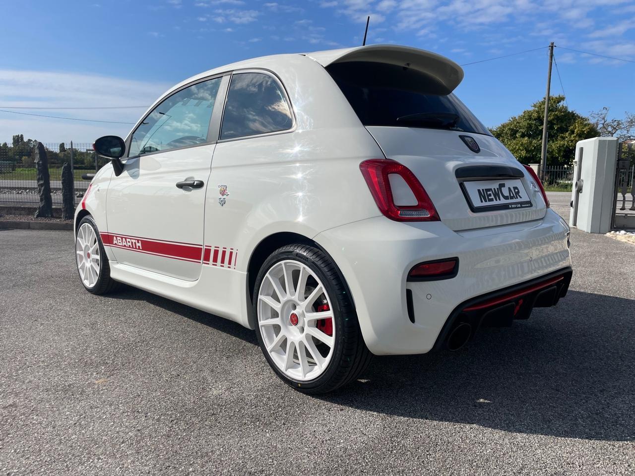 Abarth 595 1.4 Turbo T-Jet 180 CV Esseesse