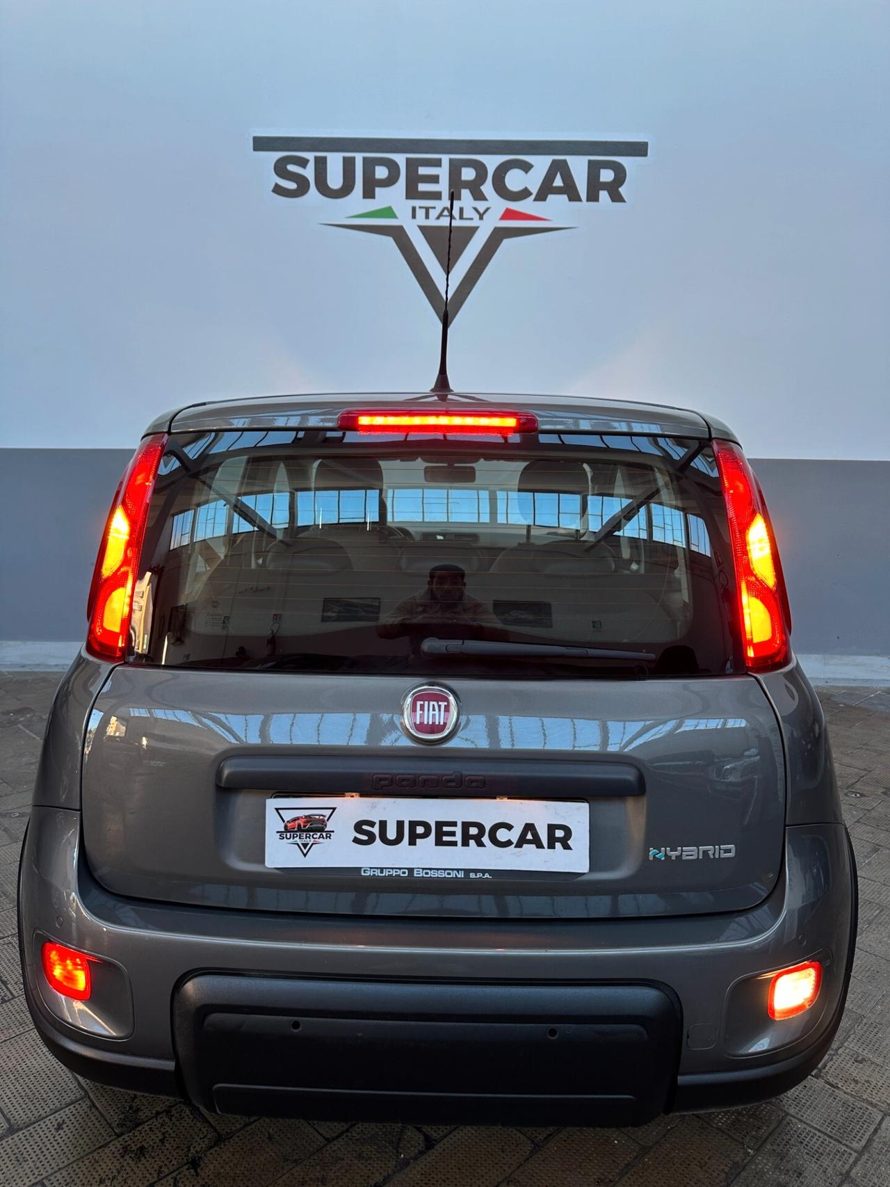 Fiat Panda 1.0 Hybrid/Benz, Pari al nuovo, Uni pro, si neopa