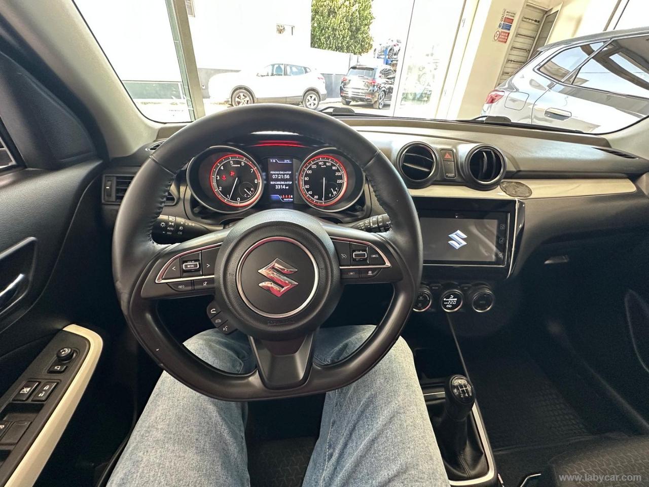 SUZUKI Swift 1.2 Hybrid Top