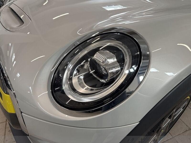 MINI Mini Full Electric Mini F56 Full Electric Mini 3p Cooper SE XL auto
