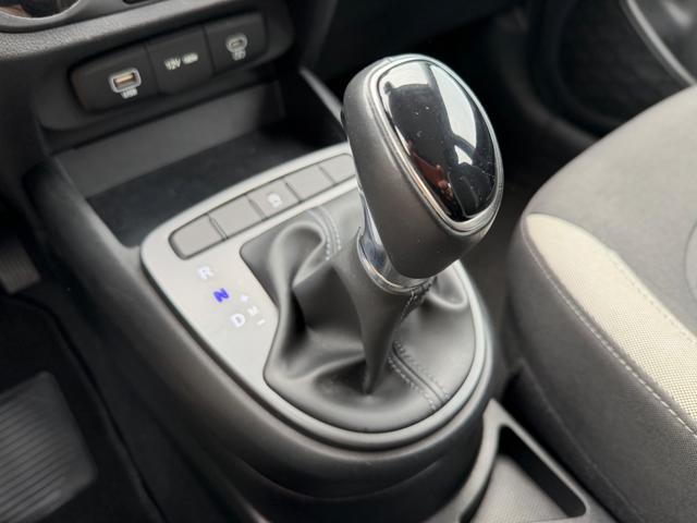 HYUNDAI i10 1.0 MPI AUTOMATICA CONNECTLINE+VIRTUAL+NAVI+PDC