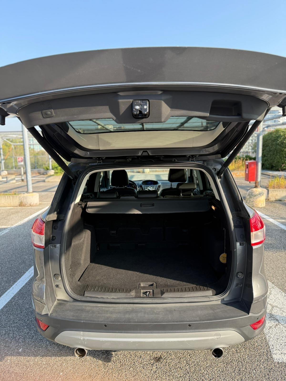 Ford Kuga 2.0 TDCI 140 CV 4WD Titanium
