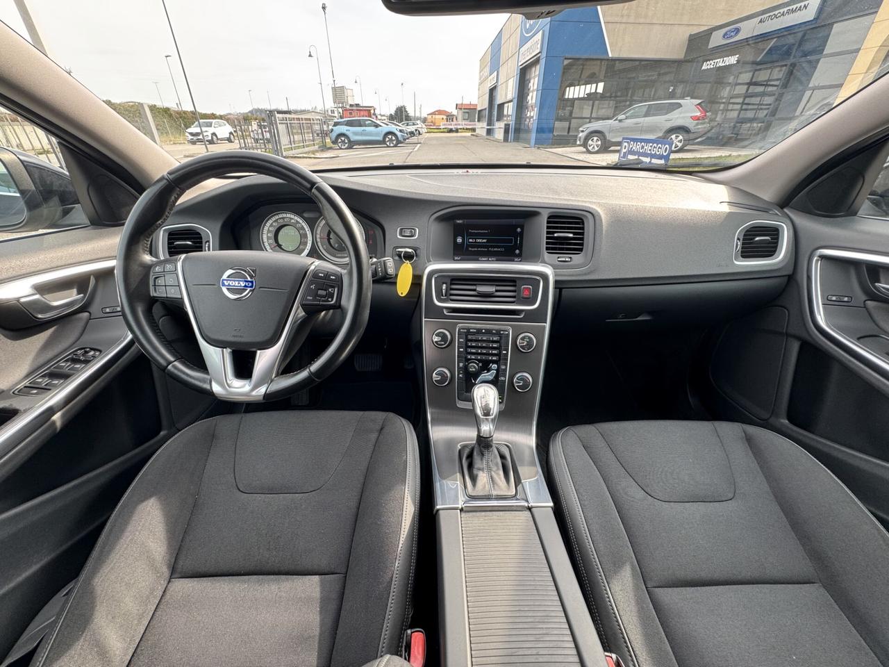 Volvo V60 D3 Geartronic Mom. Dynamic 2.0 TDCi 136CV