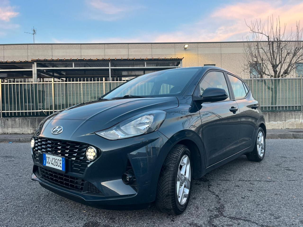 Hyundai i10 1.0 BENZ X NEOP 40.000 KM