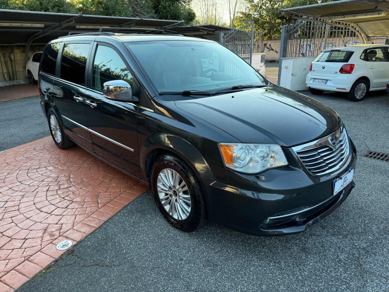 Lancia Voyager 2.8 Turbodiesel Platinum 163 CV MOTORE NUOVO! FULL