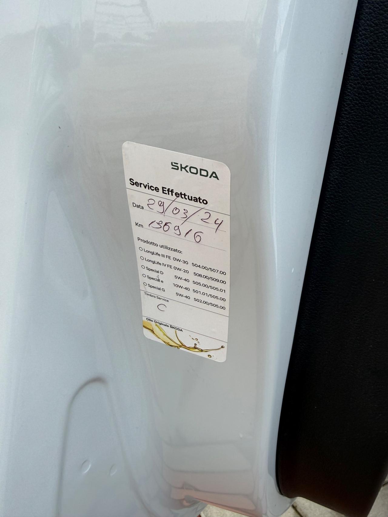 Skoda Octavia 1.6 TDI CR 115 CV DSG Executive IVA ESPOSTA