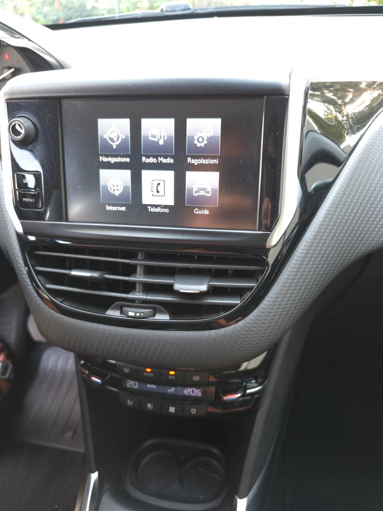 Peugeot 2008 PureTech 82 Allure