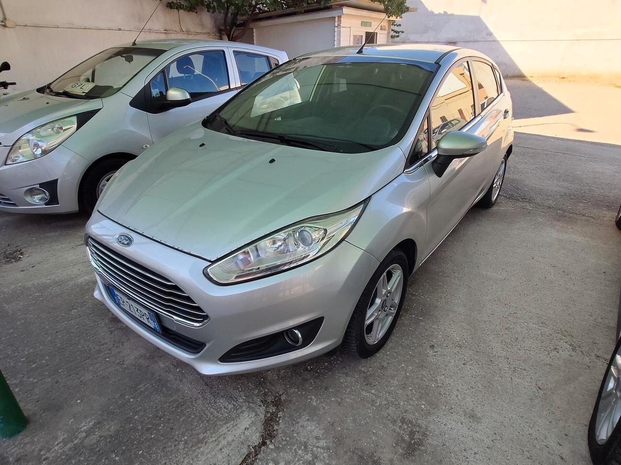 Ford Fiesta 1.5 TDCi 75CV 5 porte Titanium