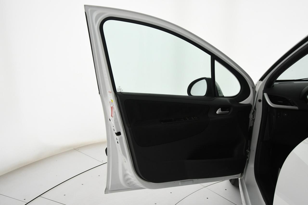 PEUGEOT 207 5p 1.4 8v X-Line eco-Gpl FL X COMMERCIANTI+NEOPATENTATI