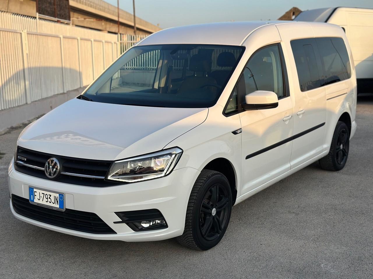 Caddy 2017 1.4 TGI DSG 110CV Aut. Highline Maxi 7