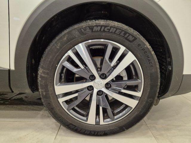PEUGEOT 3008 PureTech Turbo 130 S&S Allure Pack N1 Autocarro