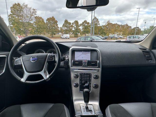 VOLVO XC60 D3 AWD Geartronic Momentum