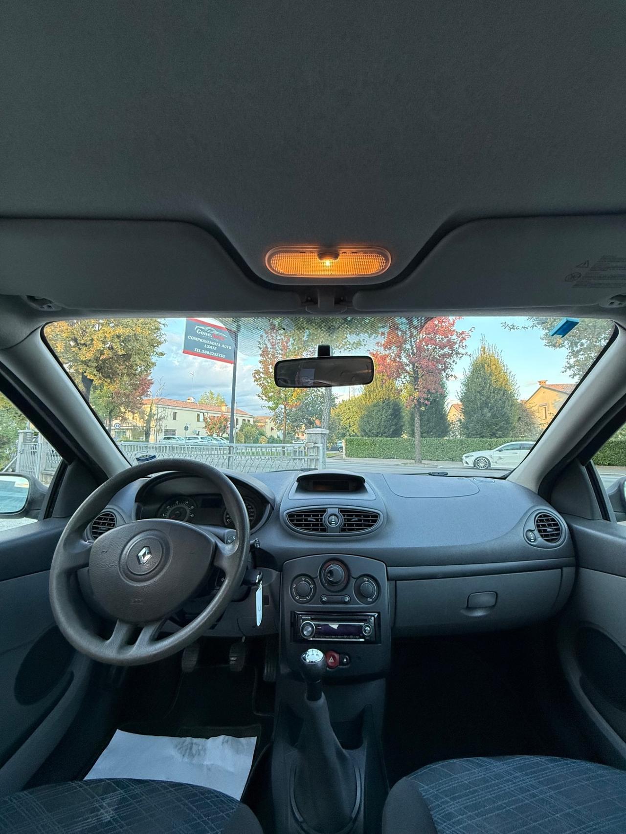 Renault Clio 1.2 16V 5 porte Luxe
