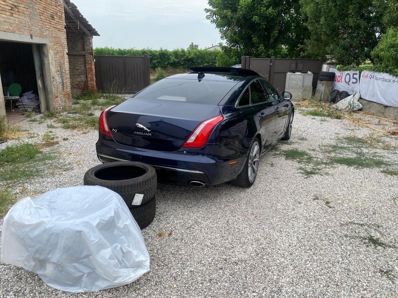 Jaguar XJ 3.0D V6 300 CV Premium Luxury