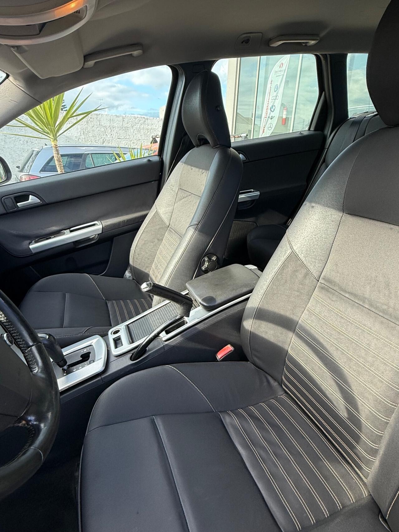 Volvo V50 2.0 D Powershift R-Design