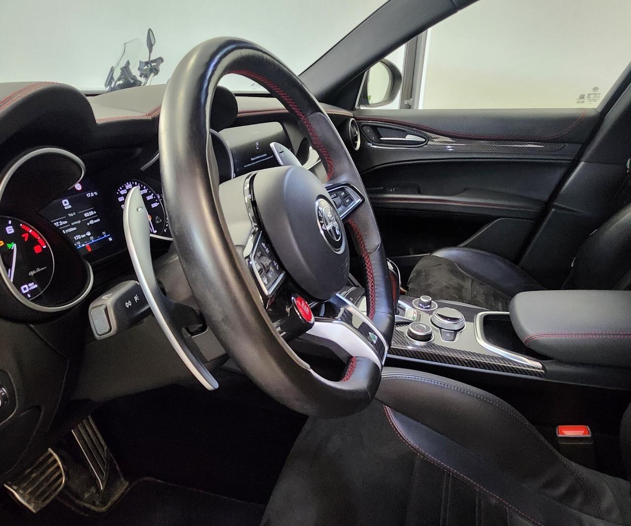 Alfa Romeo Stelvio 2.9 Bi-Turbo V6 510 CV AT8 Quad