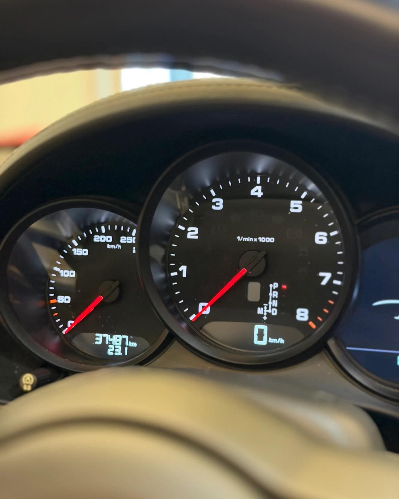 Porsche 718 Spyder Boxster 2.0