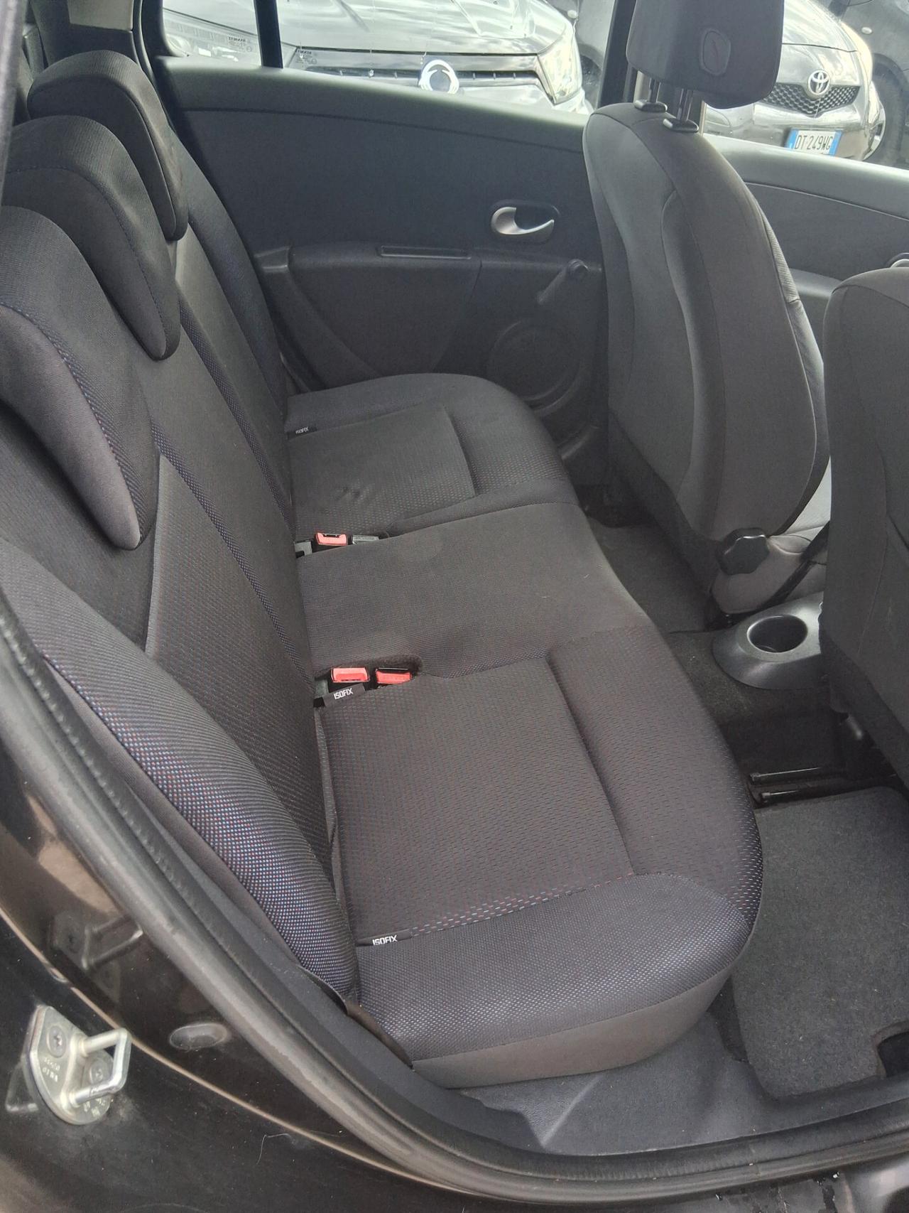 Renault Clio 1.2 16V TCE 100CV SporTour Le Iene