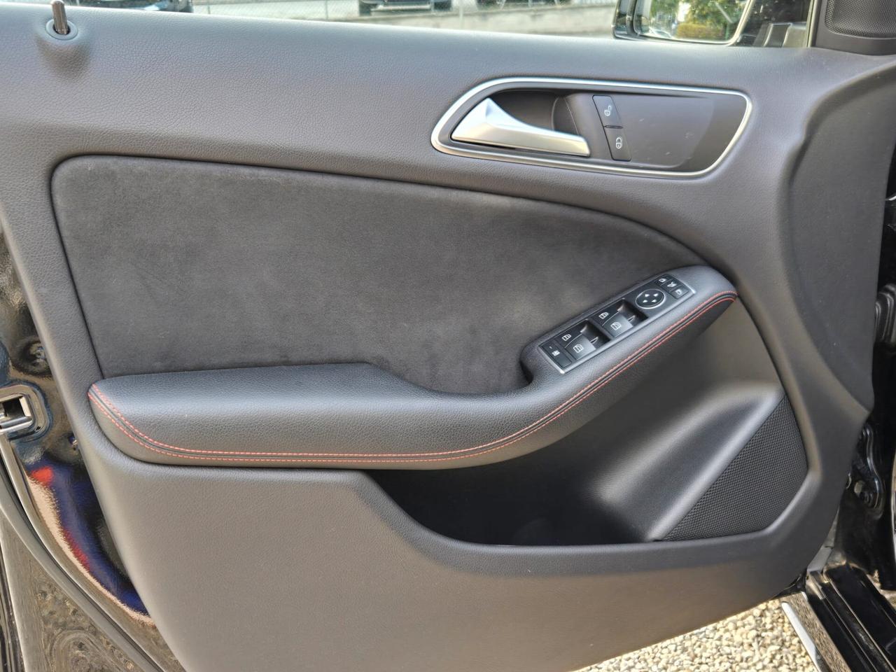 Mercedes-benz B 200 d Premium TETTO E GANCIO TRAINO