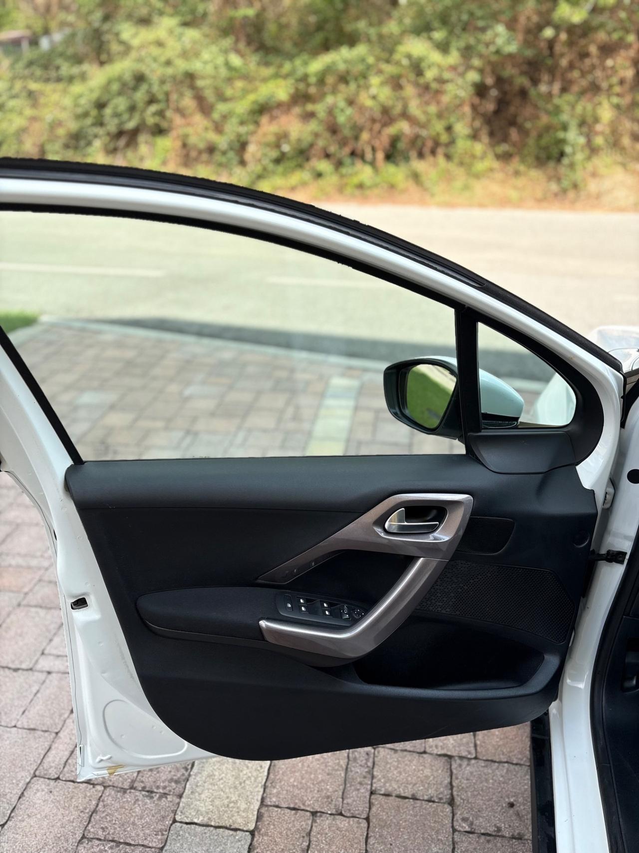 Peugeot 2008 BlueHDi 75 Access