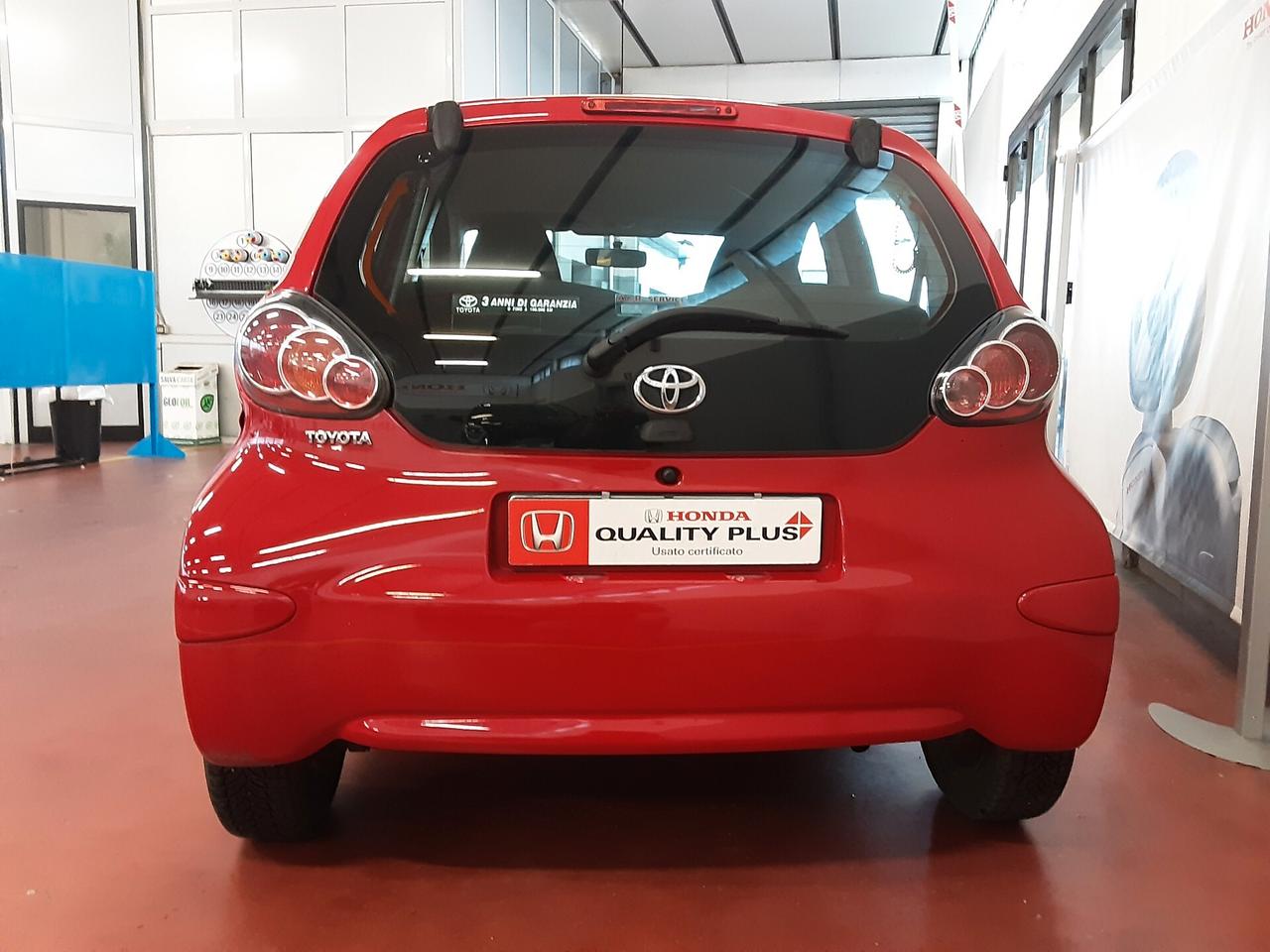 Toyota Aygo 1.0 12V VVT-i 5 porte Now Connect