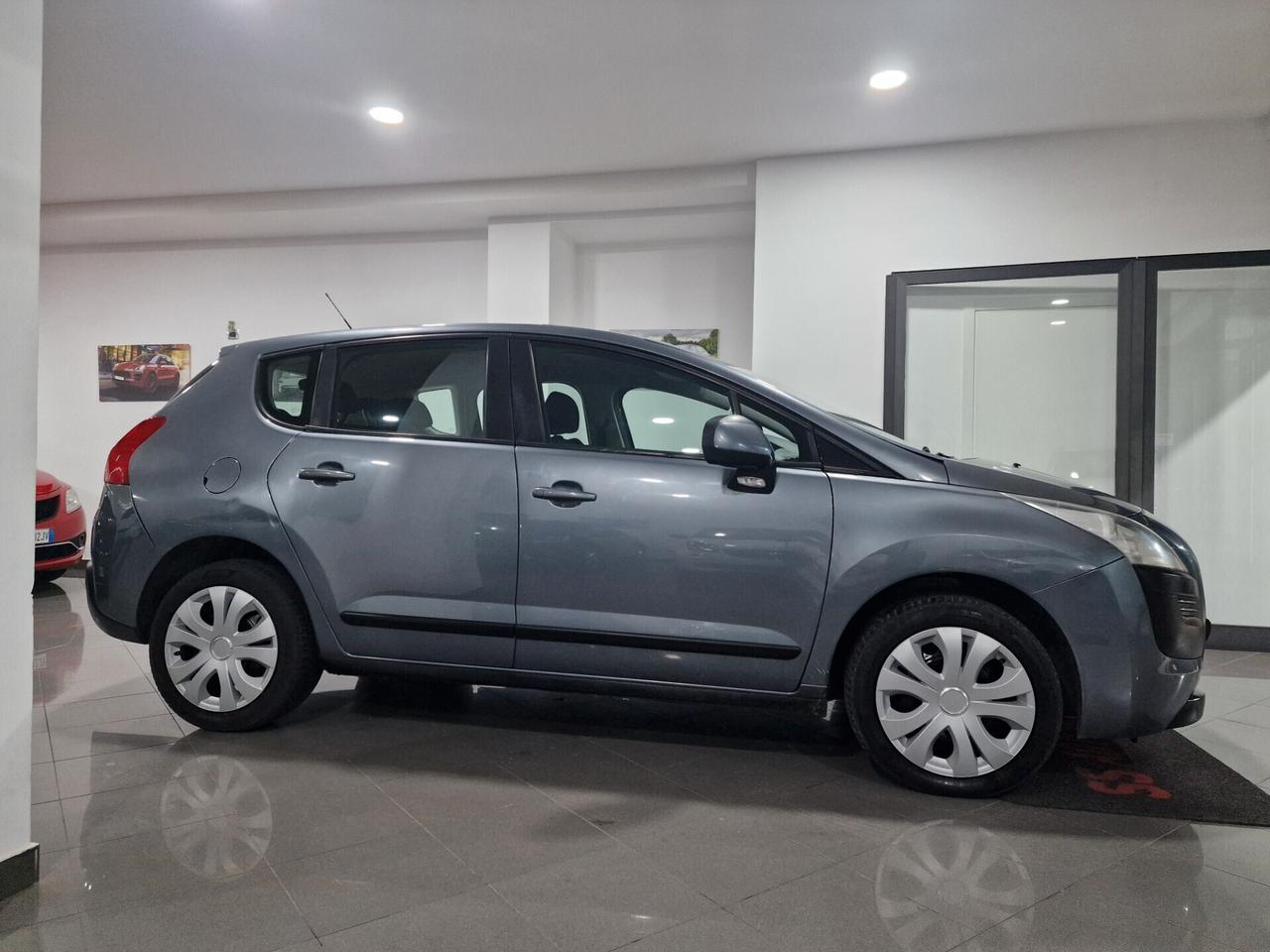 Peugeot 3008 1.6 HDi 115CV Access