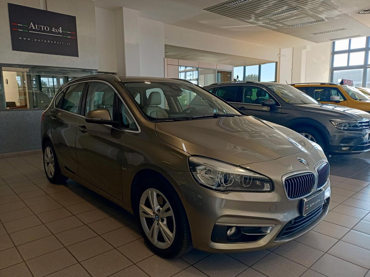 BMW 220 220d Active Tourer xdrive Luxury auto*