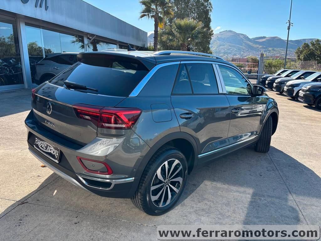 Volkswagen T-Roc 1.0 TSI R-Line Tua a soli 300 Euro al mese IVA ESPOSTA