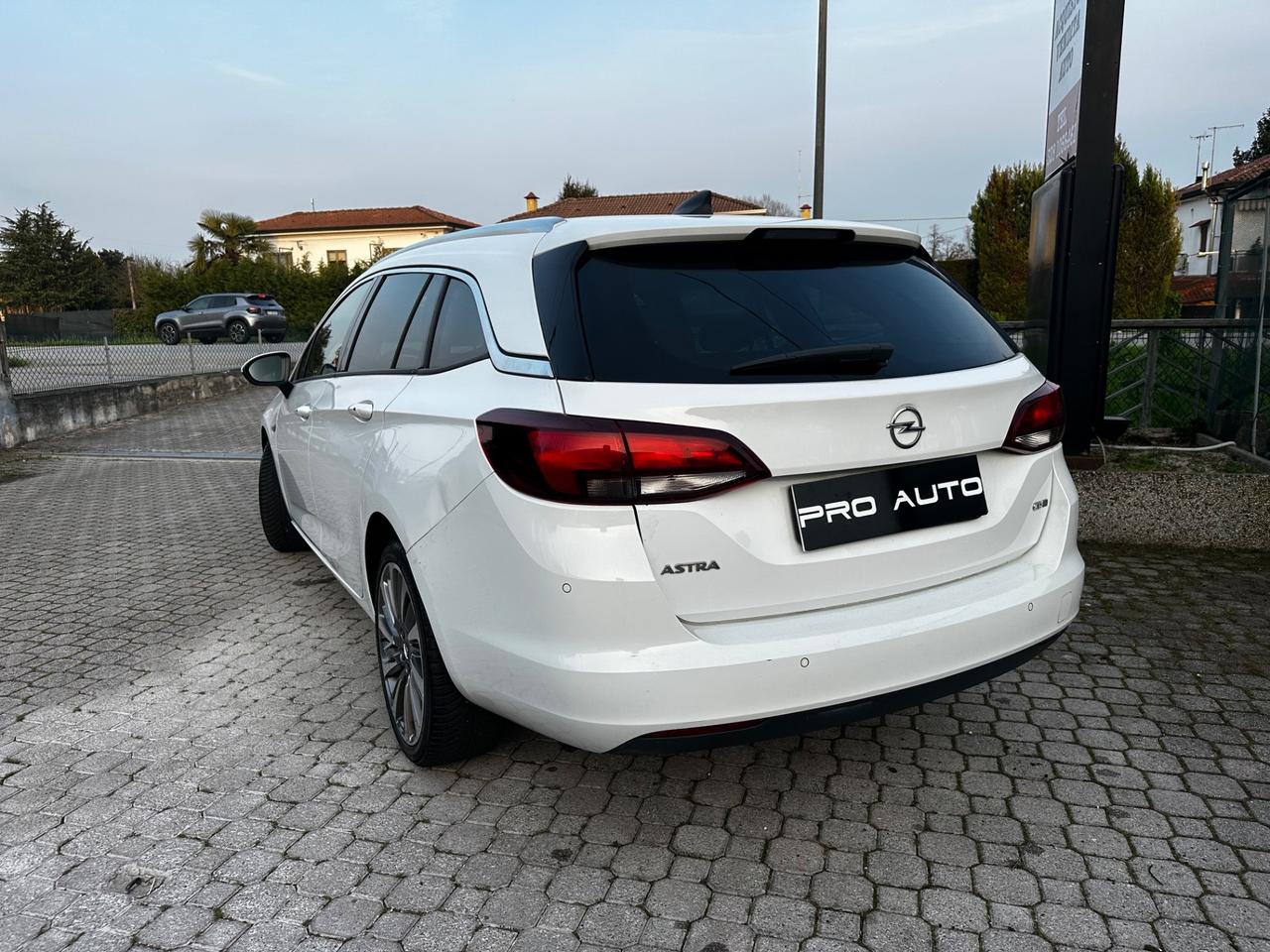 Opel Astra 1.6 CDTi 110CV Start&Stop Sports Tourer Innovation