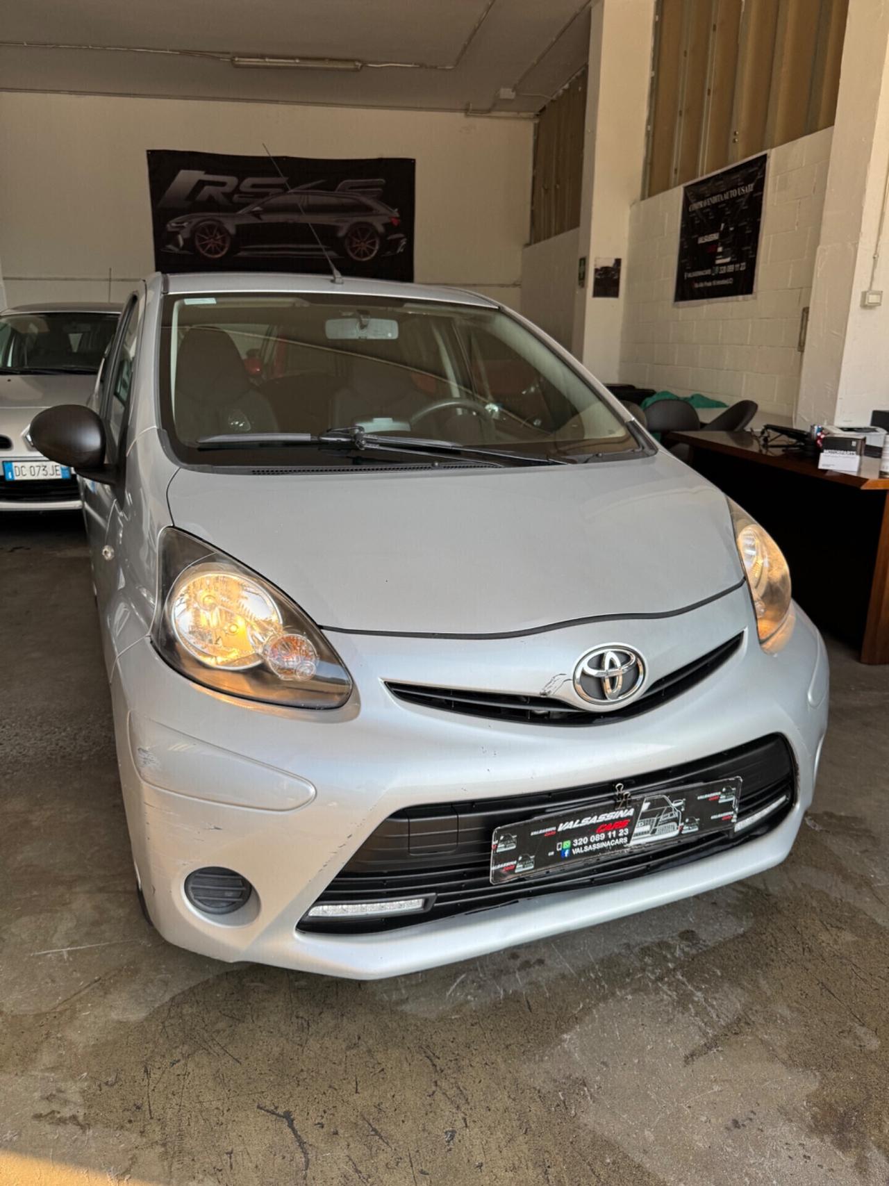Toyota Aygo 1.0 12V VVT-i 5 porte Cool Soda Connect