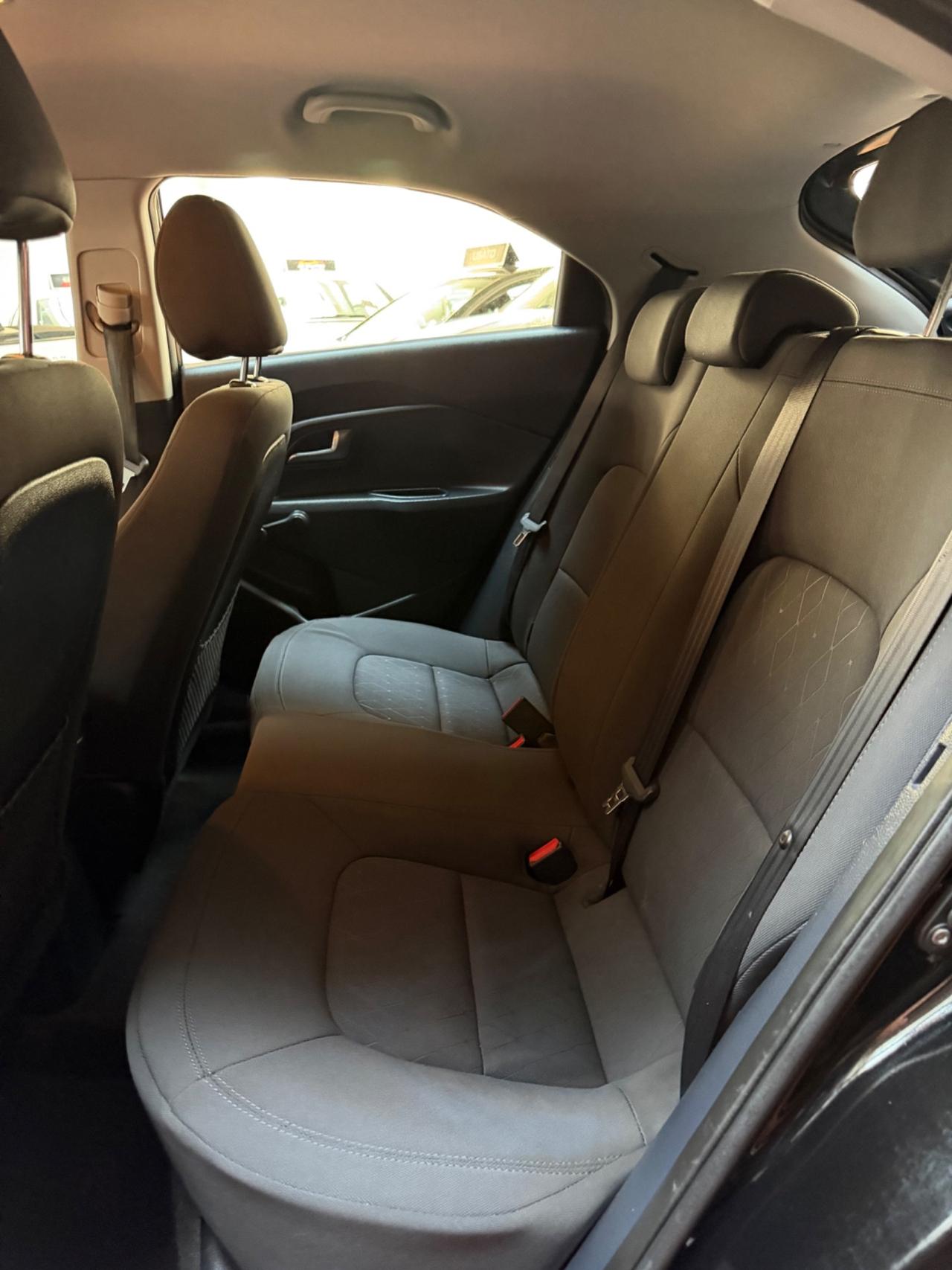 Kia Rio 1.2 Neopatentati Euro 6