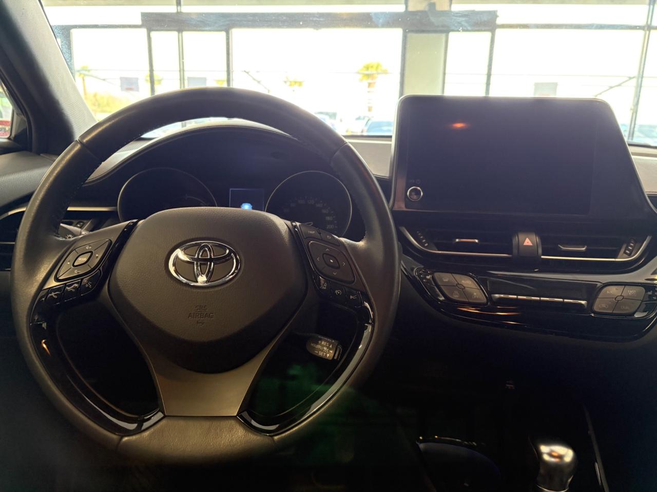 Toyota C-HR TREND 2.0 Hybrid E-CVT UNICO PR.