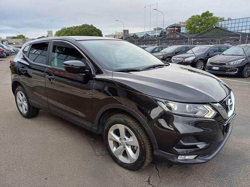 Nissan Qashqai 1.5 dCi Business KM 24.500 CERTIFICATI-GARANZIA