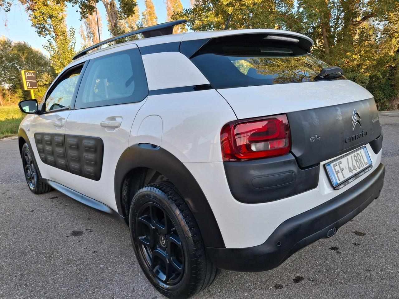 Citroen C4 Cactus PureTech 82 Shine-PERFETTA-
