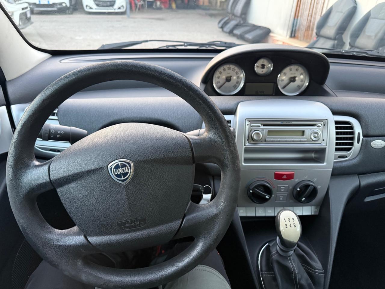 Lancia Ypsilon 1.4 Platino Km Certificati