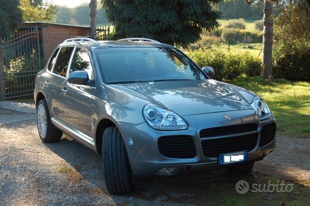 Porsche Cayenne TURBO " TAGLIANDI UFFICIALI " DA VETRINA, CONDIZIONI OTTIME