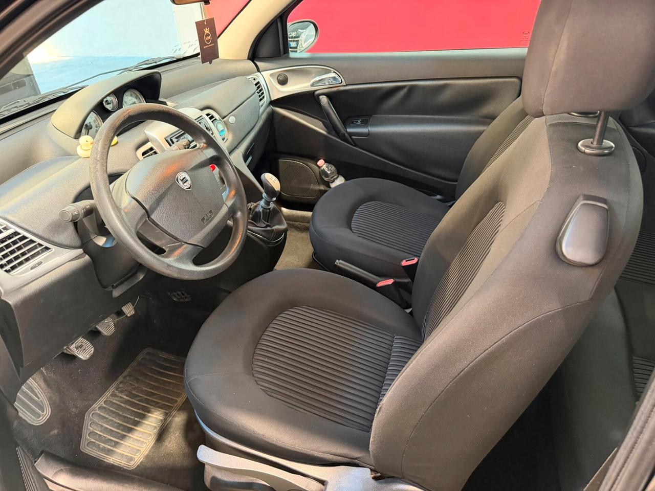 Lancia Ypsilon 1.2 Argento