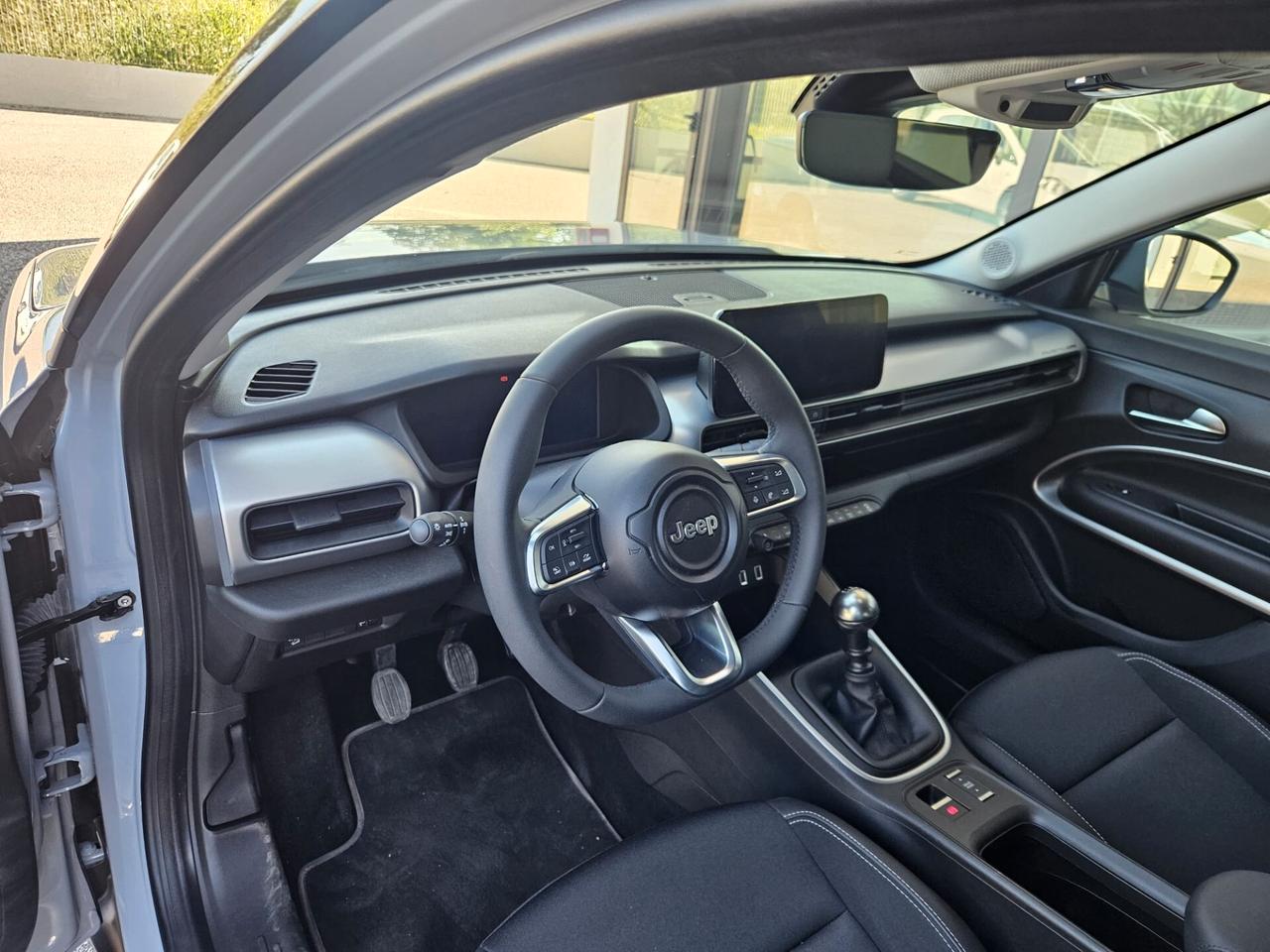Jeep Avenger 1.2 Turbo 100 CV Summit** 7500KM**