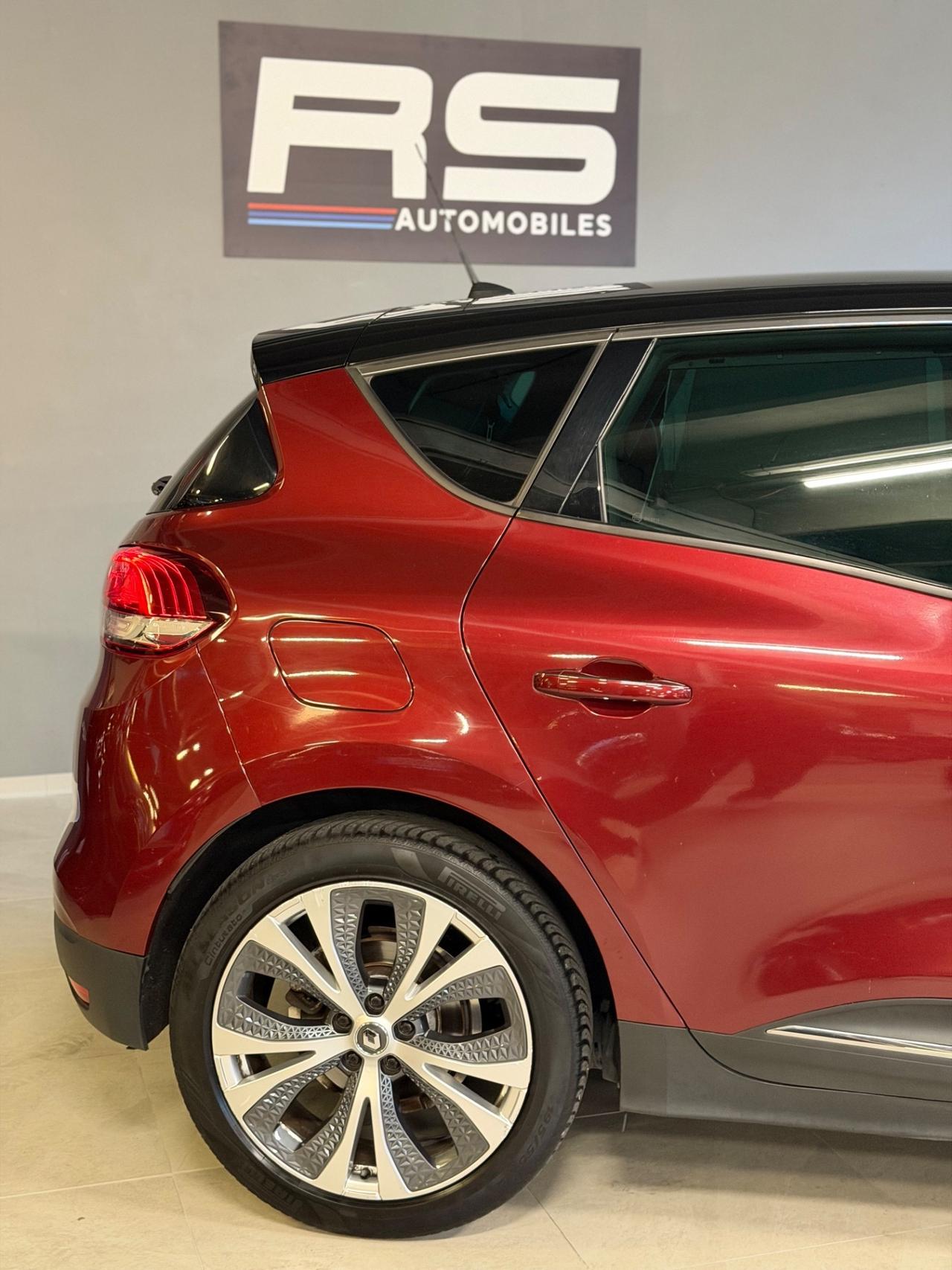 Renault SCÈNIC 1.5 dCi EU6B BOSE INITIALE PARIS