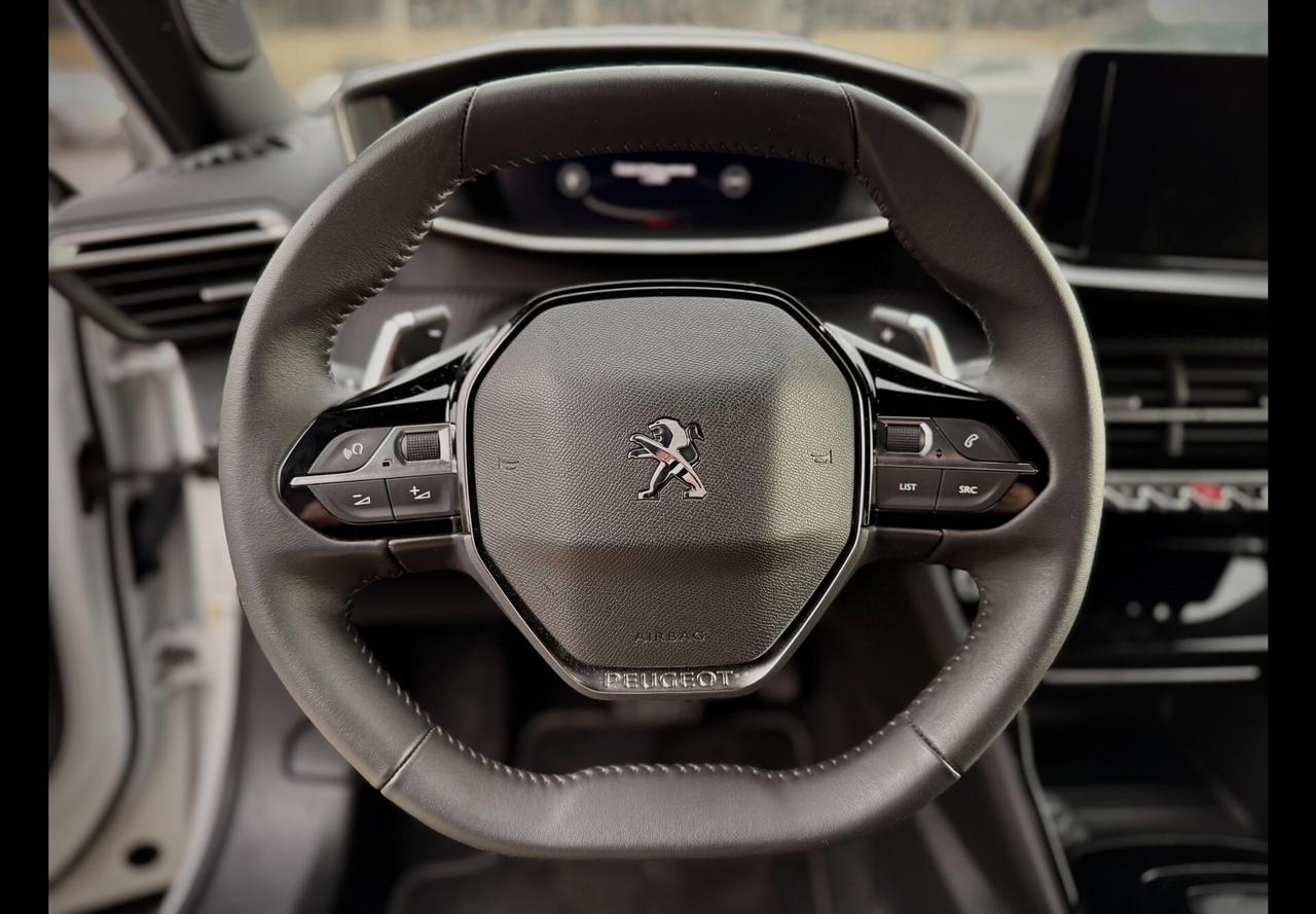 Peugeot 2008 BlueHDi 130 S&S EAT8 GT