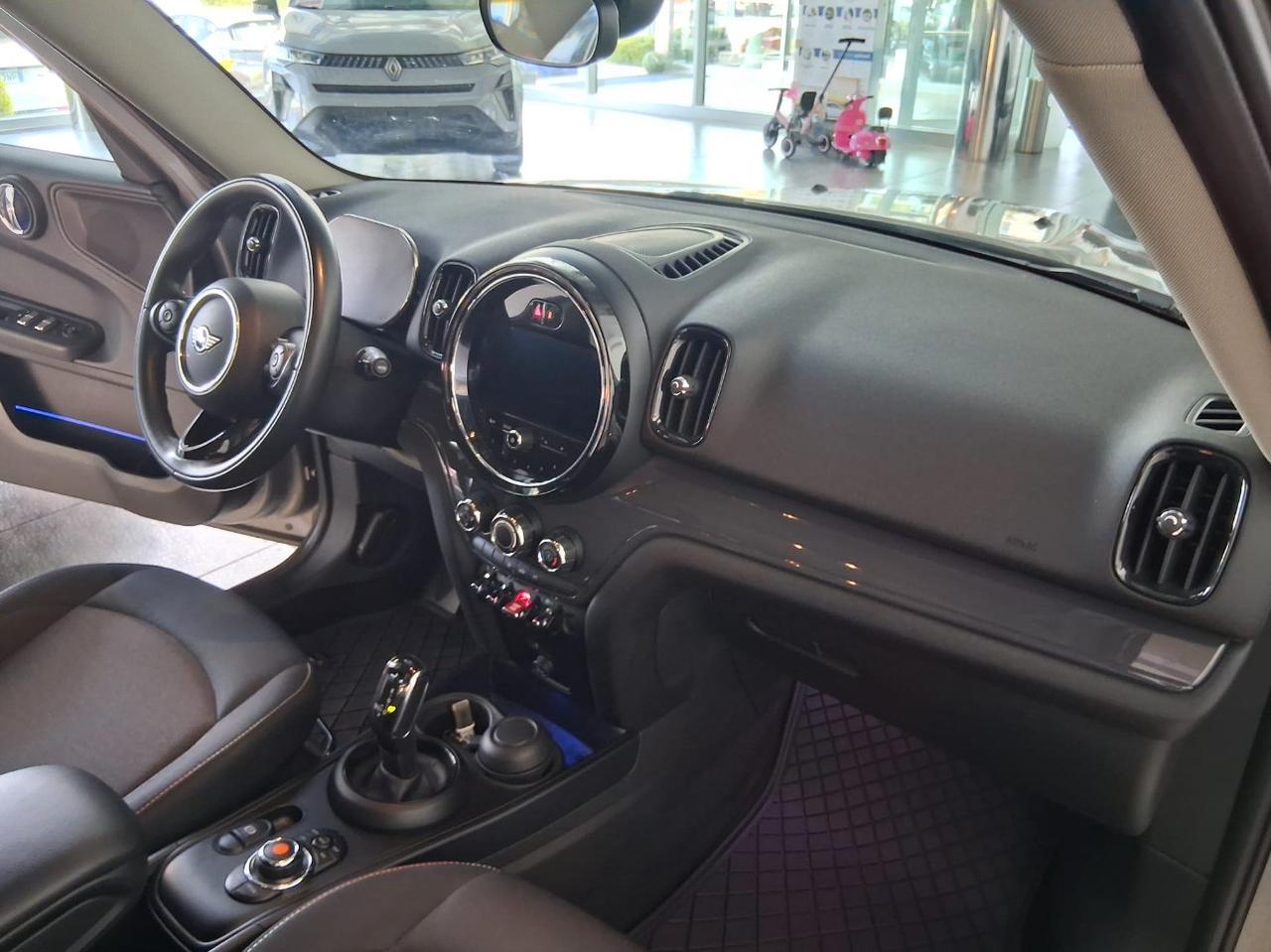 MINI Cooper D Countryman