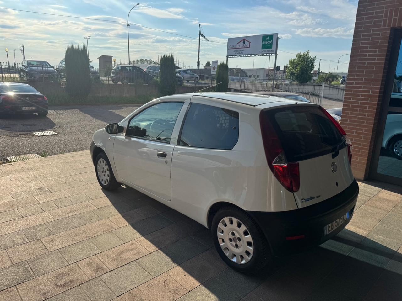 Fiat Punto 1.2 3p. 2 posti Natural Power Van Neopatentati