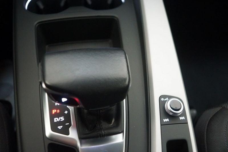 Audi A4 2.0 35 TDI BUSIN ADVAN. S TRONIC S-LINE