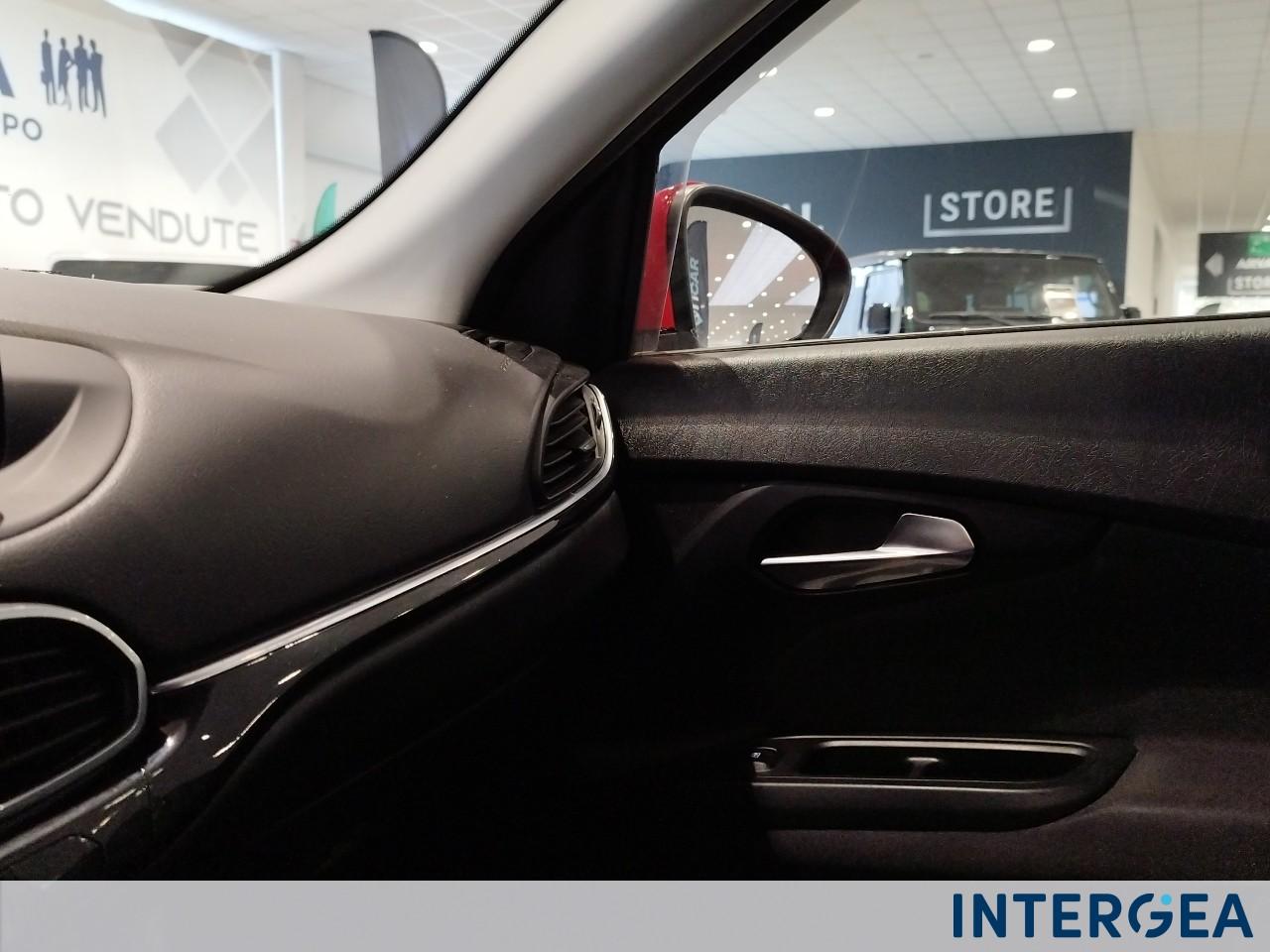 FIAT Tipo 5p 1.5 t4 hybrid (Red) 130