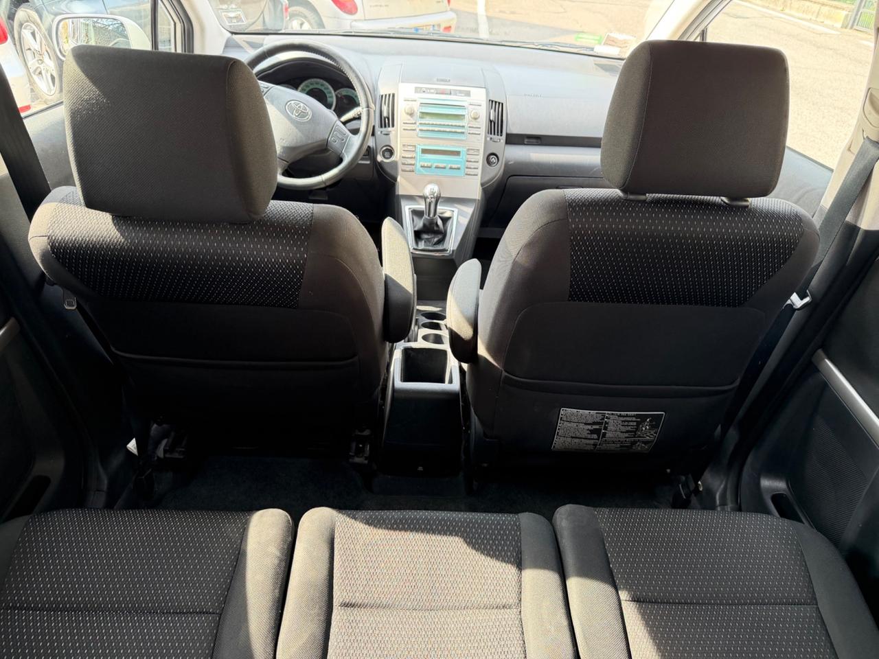 Toyota Corolla Verso 1.6 16V Now