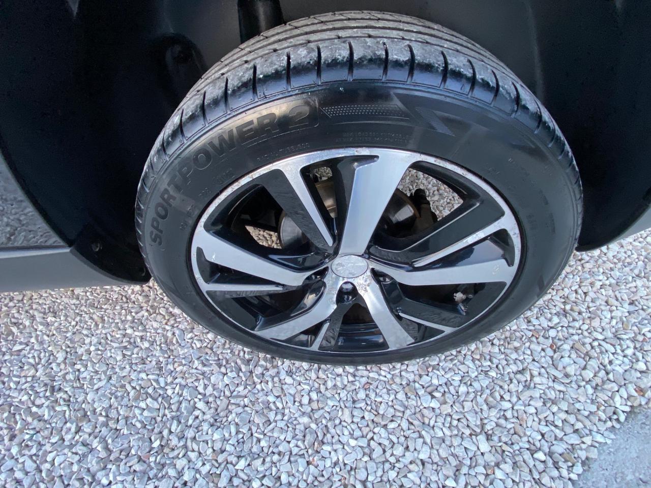 Peugeot 2008 BlueHDi 120 S&S Allure UNICO PROPRIETARIO NEOPATENTATO
