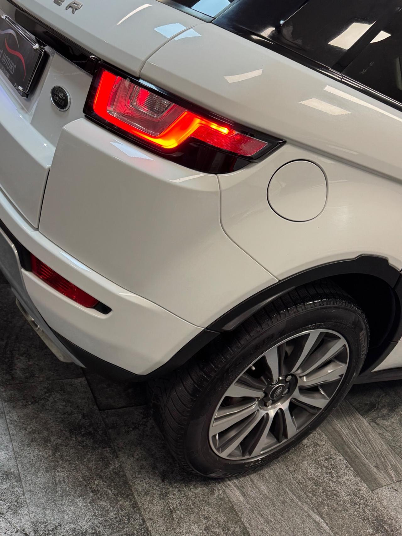 Range Rover Evoque 2.0 TD4 150 CV HSE R-Dynamic