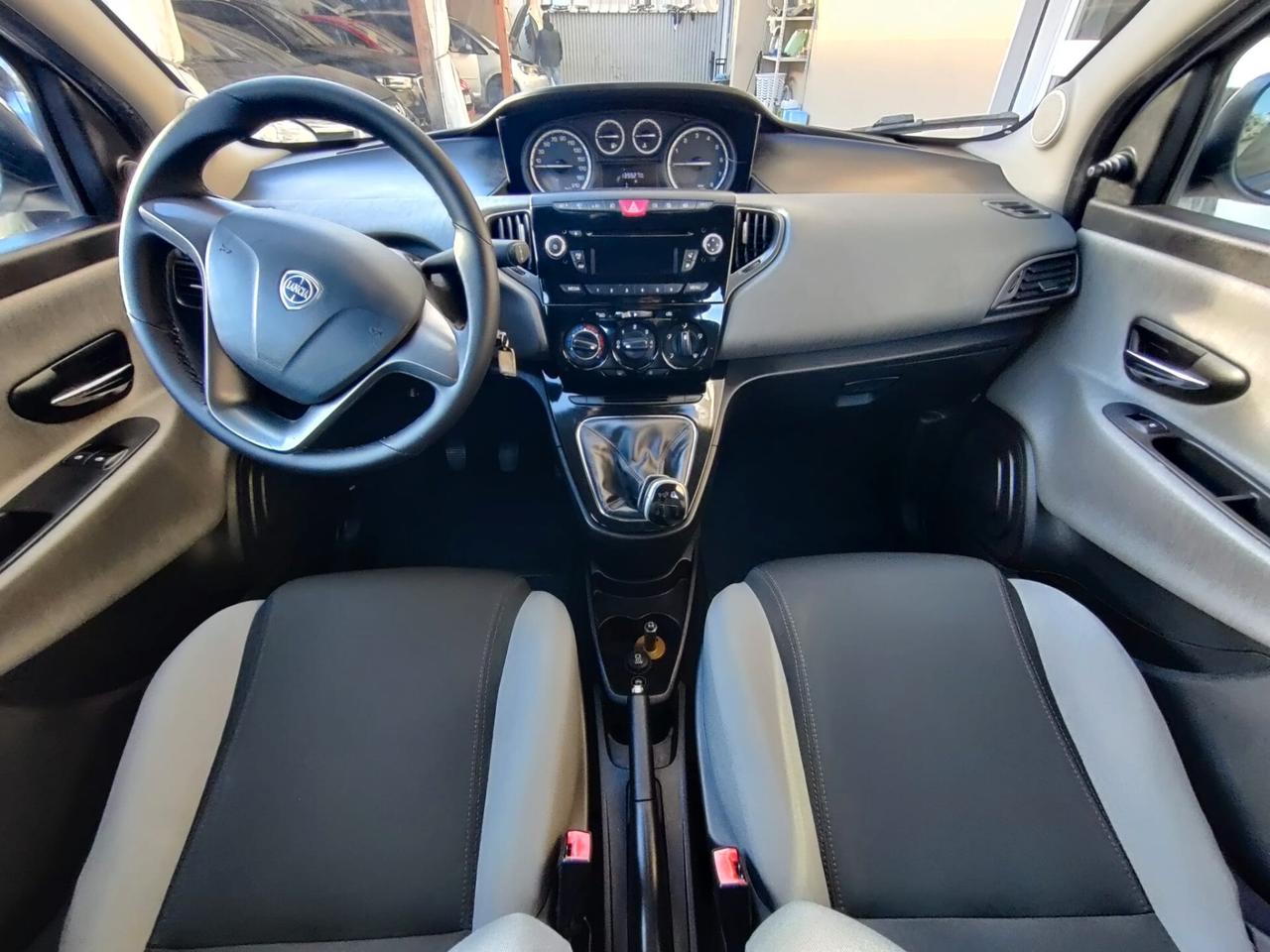 Lancia Ypsilon 1.2 Benz/GPL