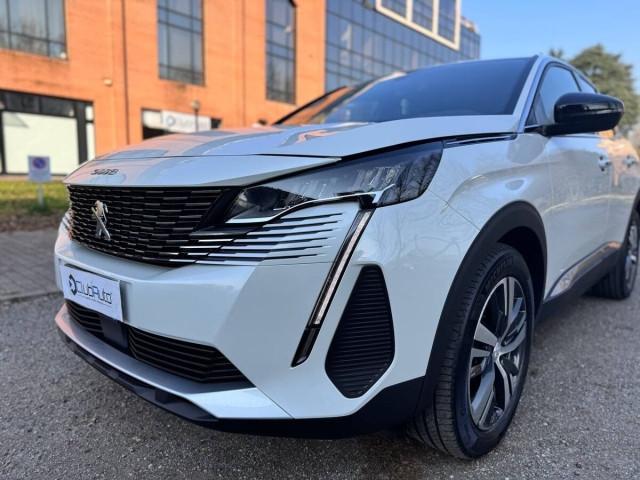 Peugeot 3008 II 1.2 hybrid 48V Allure Pack 136cv e-dcs6