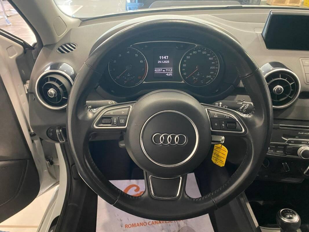 Audi A1 AUDI A1 SPORTBACK S LINE